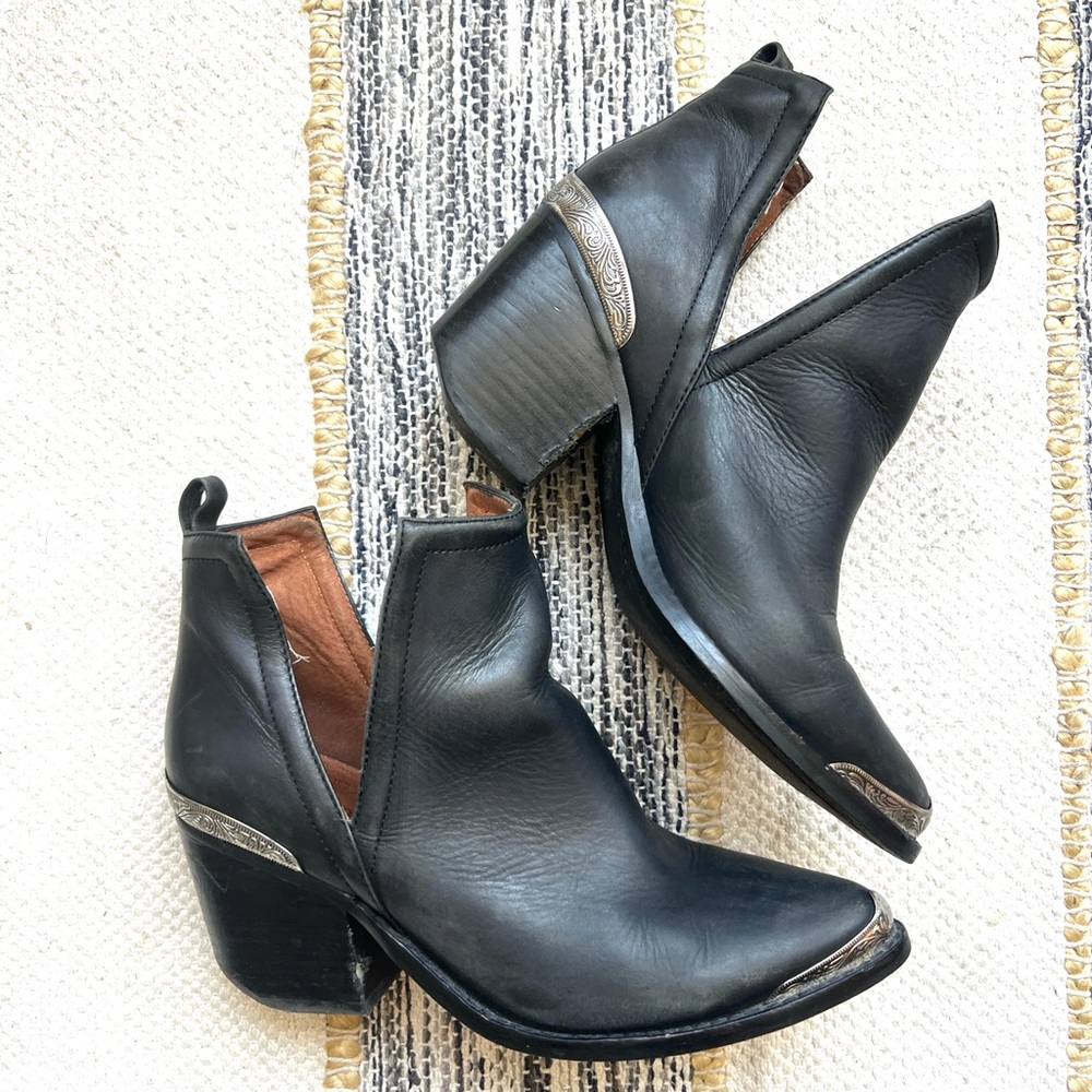 Jeffrey Campbell Distressed Black Leather “Cromwell” Size 6.5